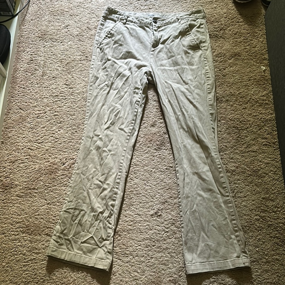 Old navy boot cut khakis, size 8